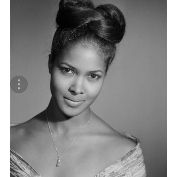 Meet your Posher, Shantell - Picture 1 of 1